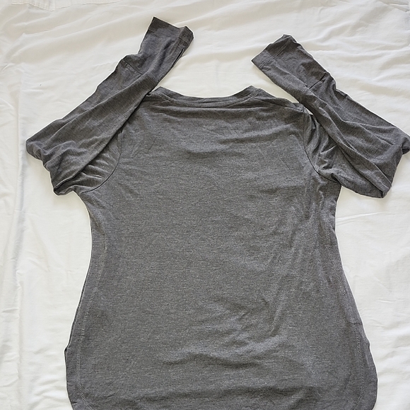 Leg3nd Gray Women's Long Sleve Top - Picture 5 of 5